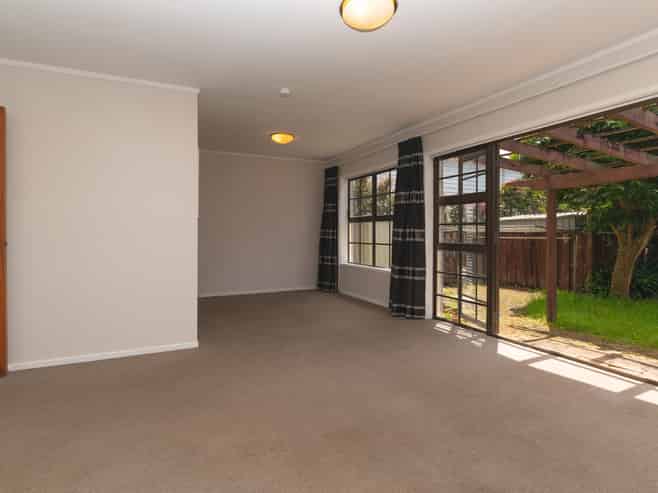 2/151 Selwyn Street, Onehunga
