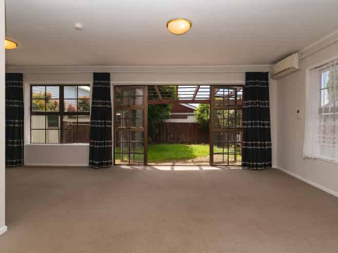 2/151 Selwyn Street, Onehunga