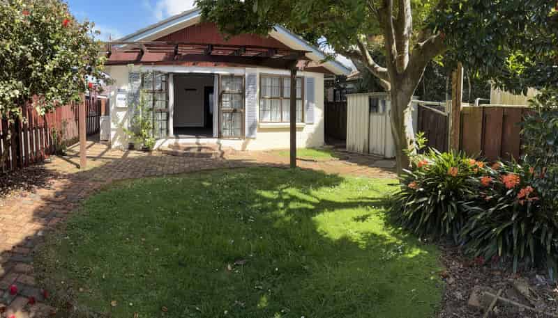 2/151 Selwyn Street, Onehunga