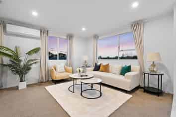 8 Corric Hill, Torbay