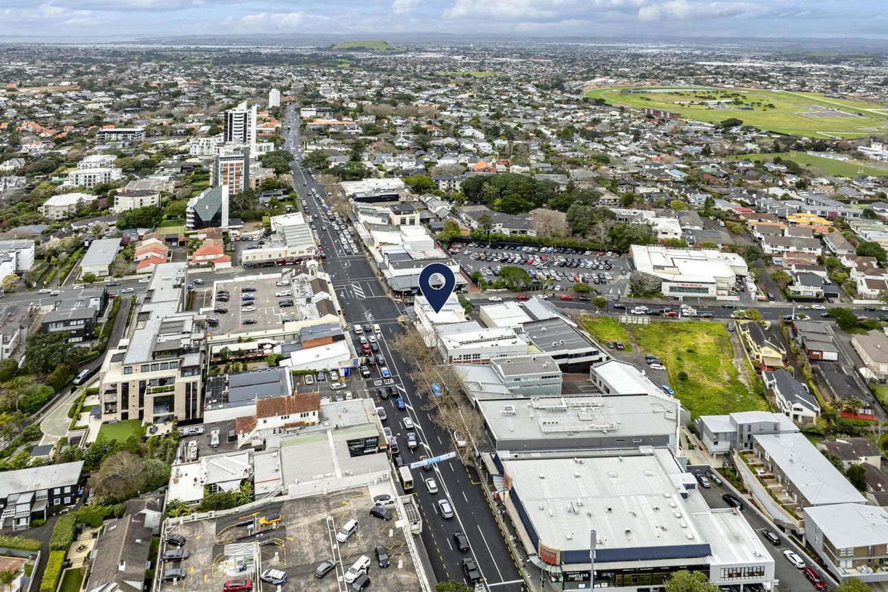 High Profile Remuera corner investment - View 6