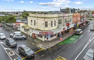 Remarkable corner standalone investment