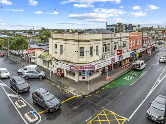 Remarkable corner standalone investment