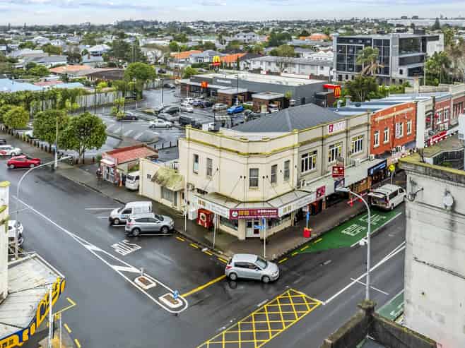 Remarkable corner standalone investment