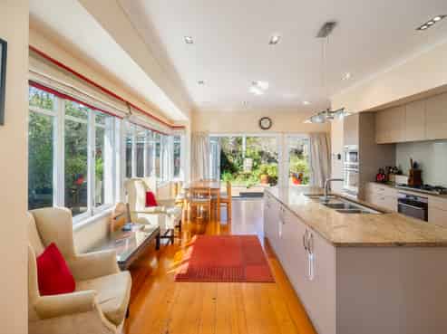 12 Ferner Avenue, Mount Albert