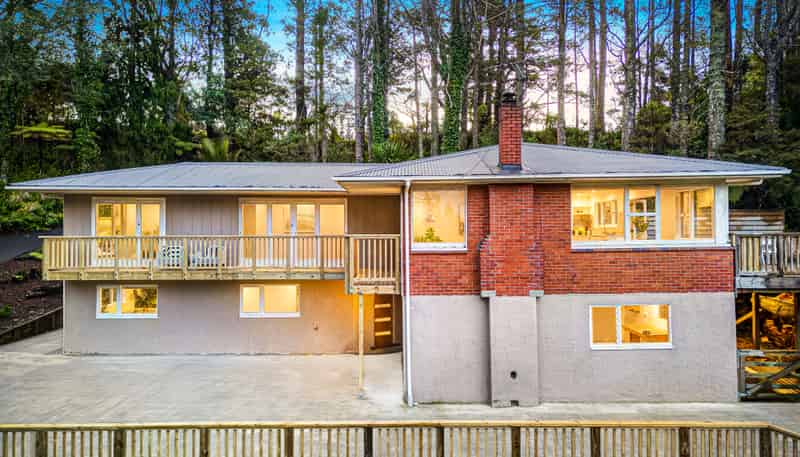 208 Forest Hill Road, Waiatarua