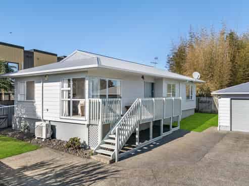 1/30 Vodanovich Road, Te Atatu South