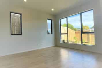 2B Askew Place, Farm Cove