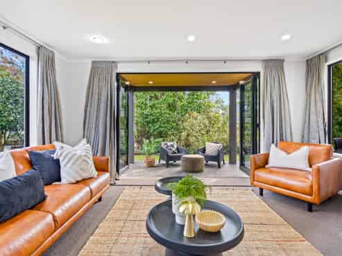 98b Western Hills Drive, Kensington