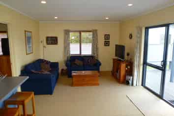 425 Linton Crescent, Whangamata