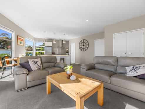 53 Graham Place, Bellevue