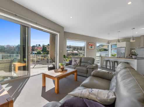53 Graham Place, Bellevue