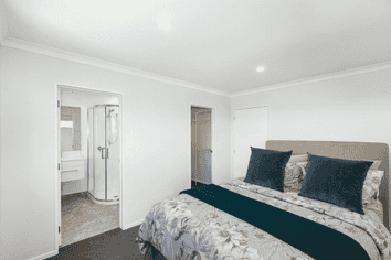 90 Lisle Farm Drive, Pukekohe