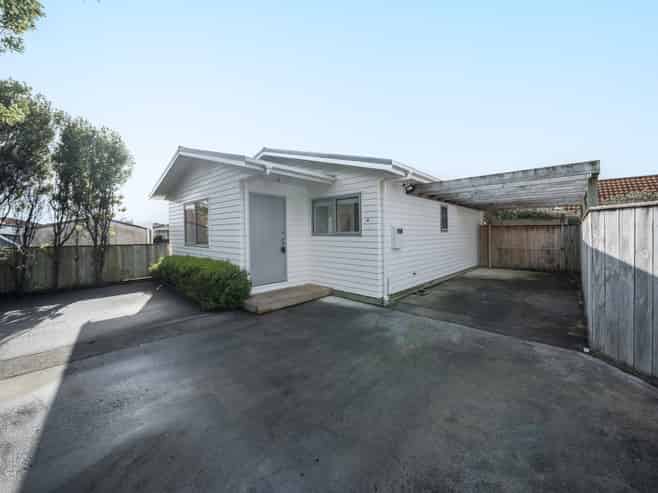 7A McLellan Street, Tawa