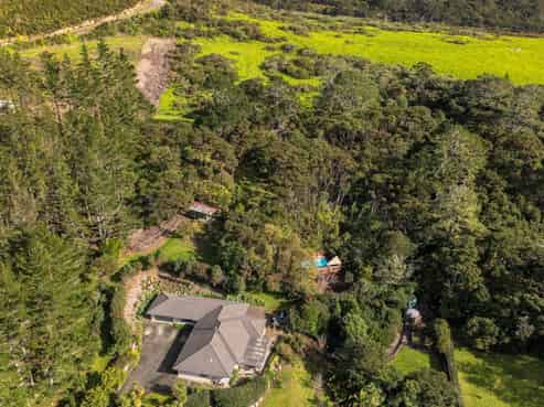 42 Urumaraki Avenue, Helensville