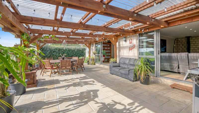 42 Urumaraki Avenue, Helensville