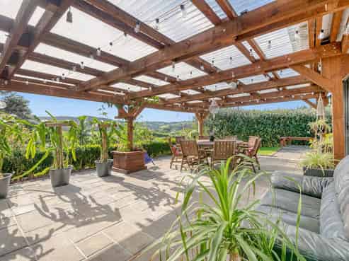 42 Urumaraki Avenue, Helensville