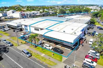 Showroom/Warehouse - Ellerslie