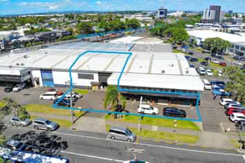 Showroom/Warehouse - Ellerslie