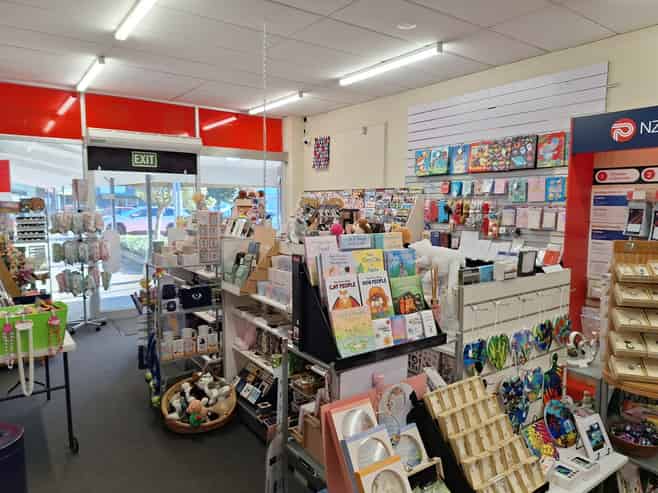 Well established Lotto and Post Shop