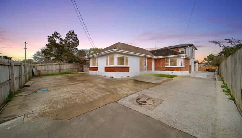 51 Hallberry Road, Mangere East