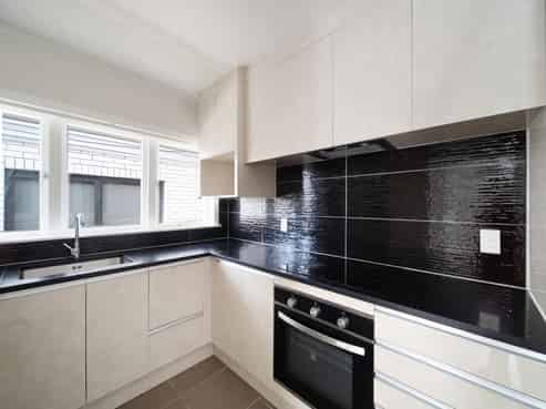 51 Hallberry Road, Mangere East