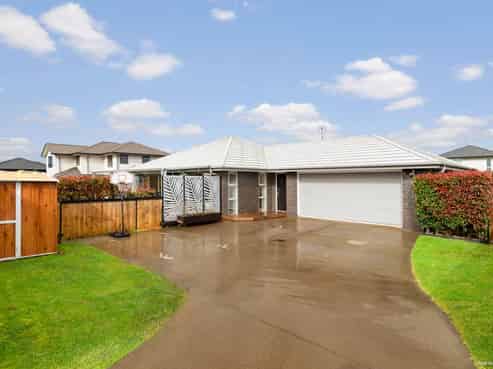 9 Tahuna Minhinnick Drive, Glenbrook