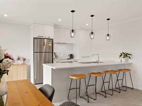 9 Tahuna Minhinnick Drive, Glenbrook