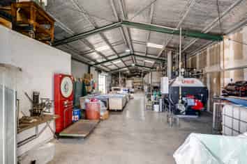 Dual Freehold Warehouses - Onekawa