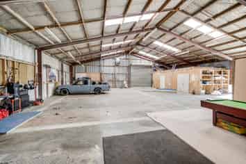 Dual Freehold Warehouses - Onekawa
