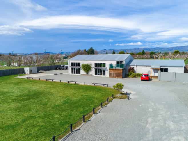 Large Space to Create Your Own!