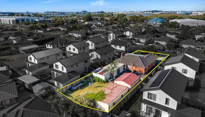 23 Forbes Road, Favona