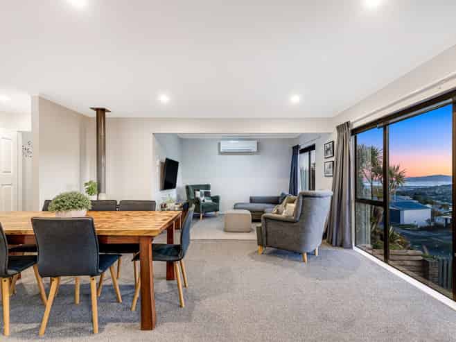 8 Outram Grove, Kelson