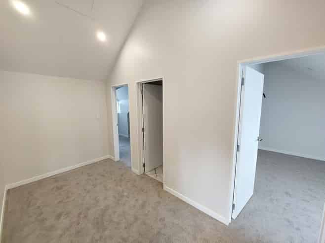 30C Claude Road, Epsom