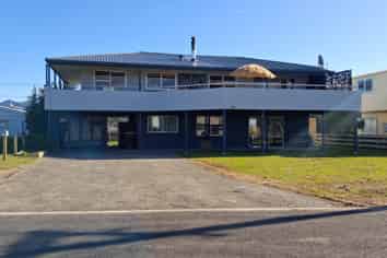 221 Beverley Terrace, Whangamata