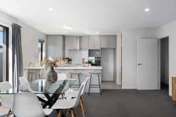 53 Stud Road, Yaldhurst