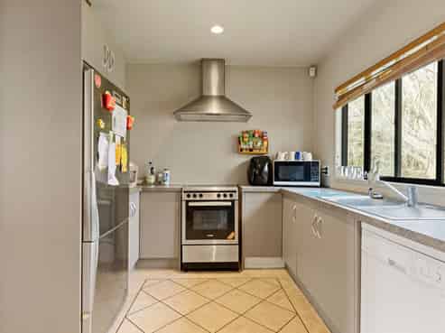 3A Sandleigh Road, Hamilton Lake