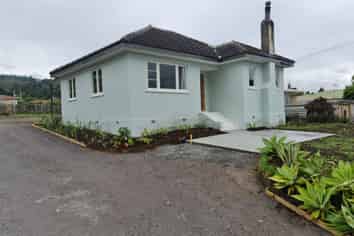 237 Clayton Road, Pukehangi