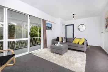 2/44 O'Halloran Road , Howick