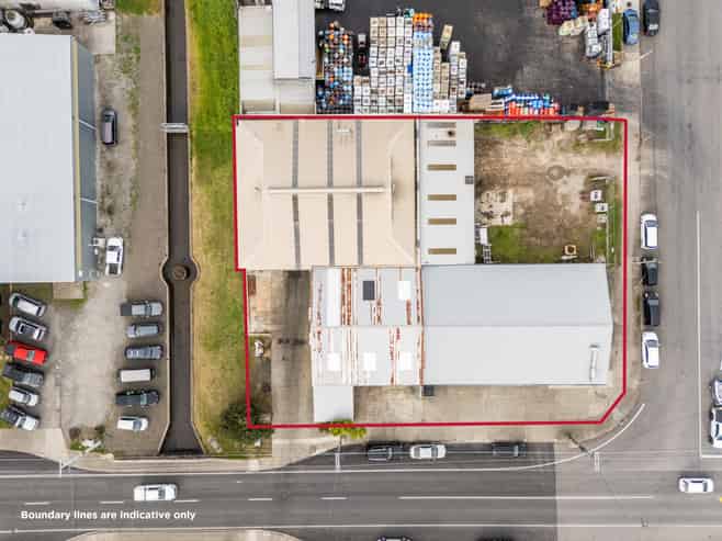 High profile industrial corner site