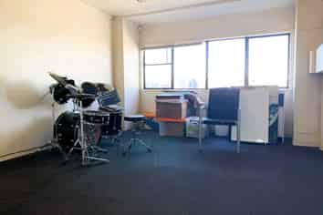 Functional East Tamaki Unit | 215 m2