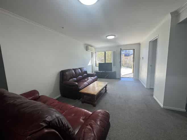 54A The Enclave, Totara Heights