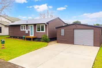 12 Dalmahoy Place, Wattle Downs