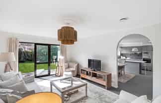 8 Dulcie Place, Harewood