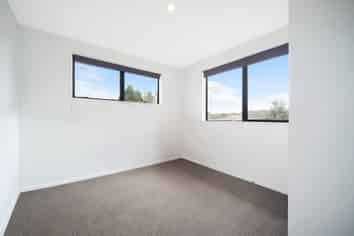 3/374 Main Road, Huapai