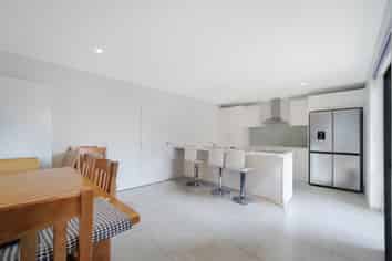 3/374 Main Road, Huapai