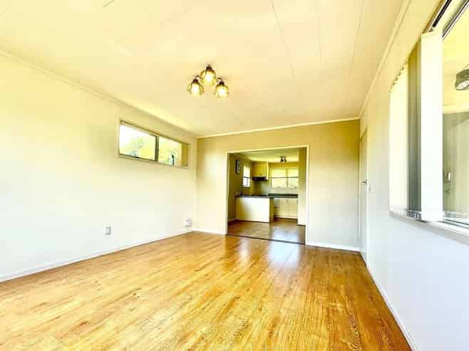 58 Alexander Avenue, Torbay