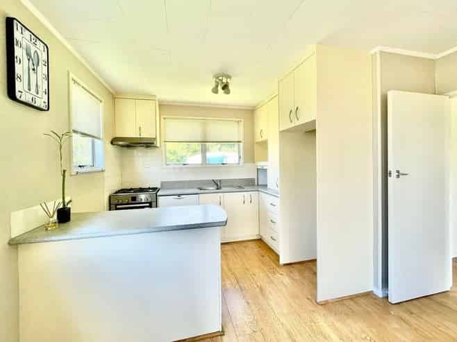 58 Alexander Avenue, Torbay