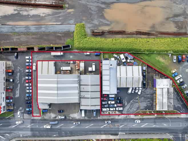 Split-risk investment anchored by Z Energy