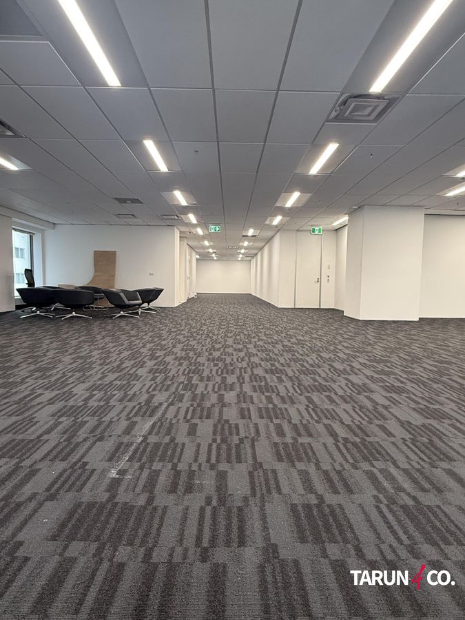 Lease Stunning 16th Floor Office Space - Görünüm 3